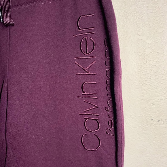 Calvin Klein Performance Burgundy Sweatpants Size M - Picture 2 of 4